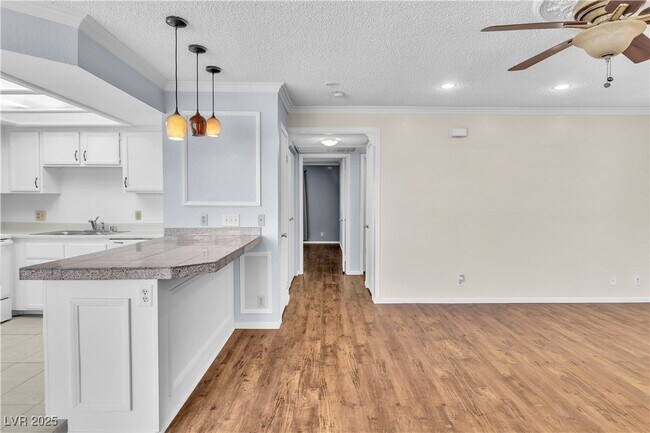 Building Photo - 1345 Cinder Rock Dr