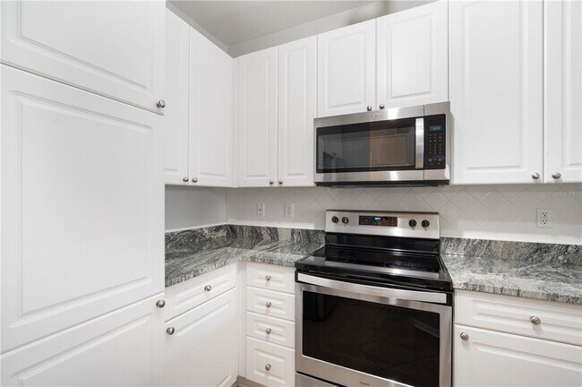 Building Photo - 4221 W Spruce St