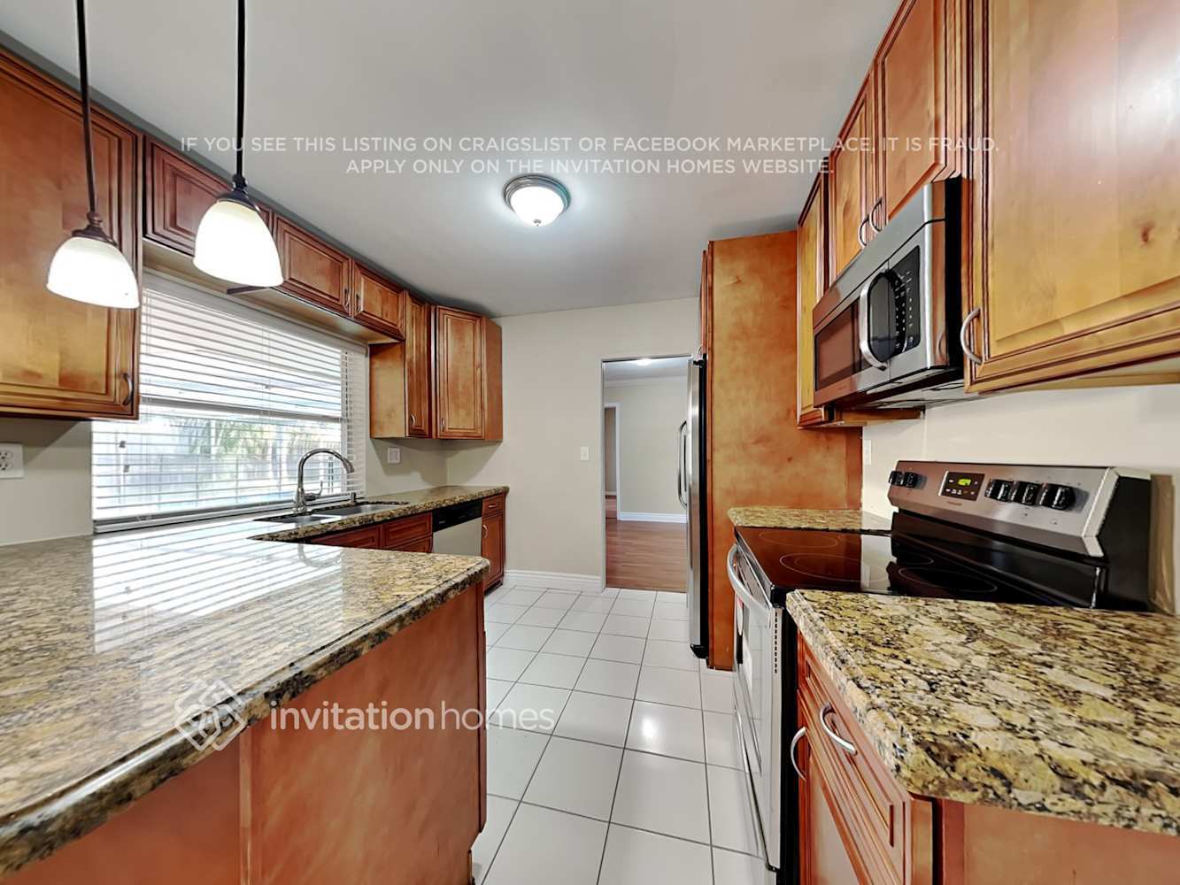 Building Photo - 1451 SW 10th St