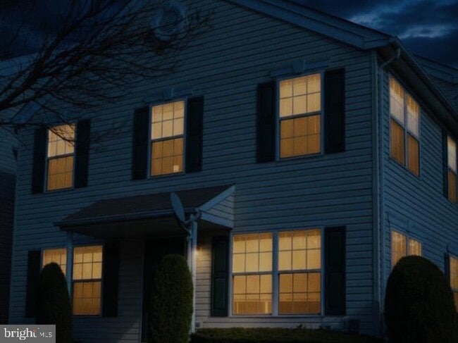 Building Photo - 3005 Creekside Ct