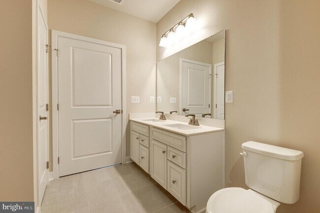 Building Photo - 4395 Peach Lily Ln