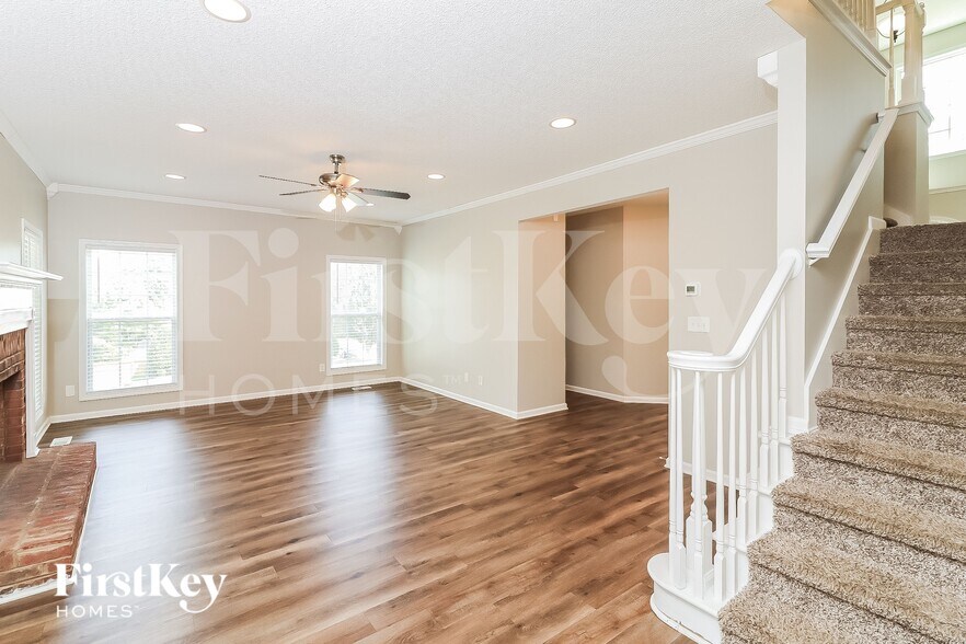 Building Photo - 326 Hambrick Park