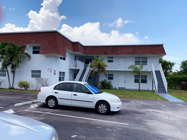 Primary Photo - 3171 Auburn Blvd