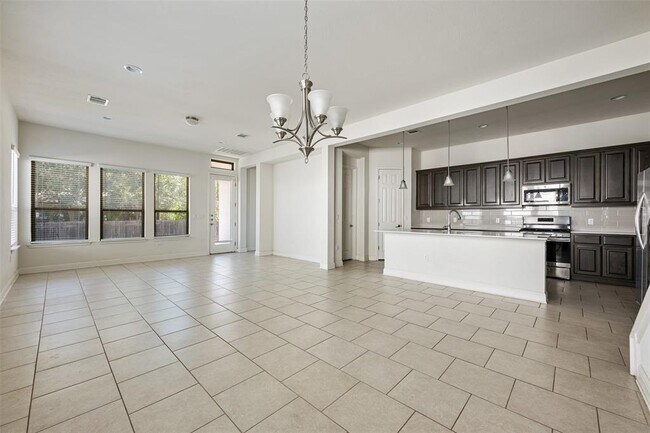 Building Photo - 4908 Globe Mallow Dr