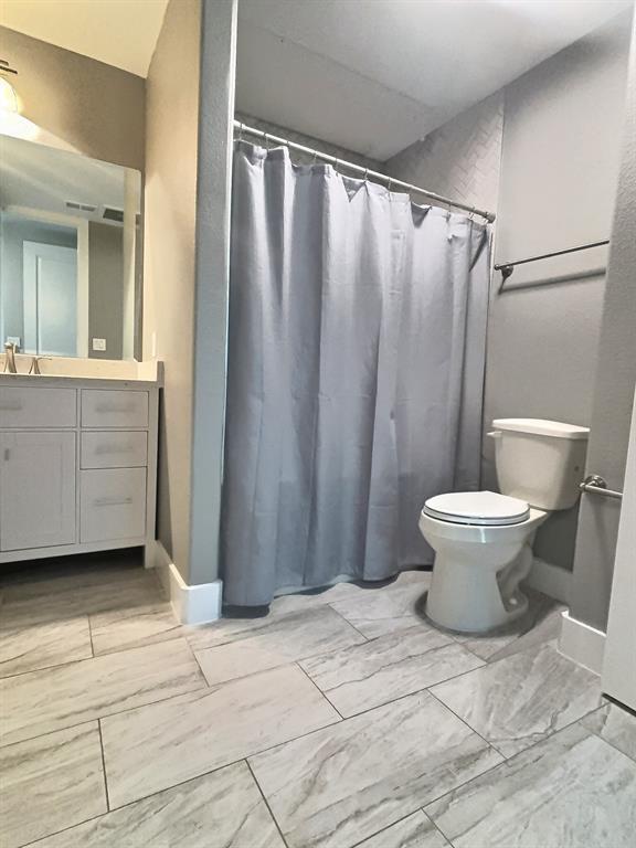 Building Photo - 2216 Thornton Rd