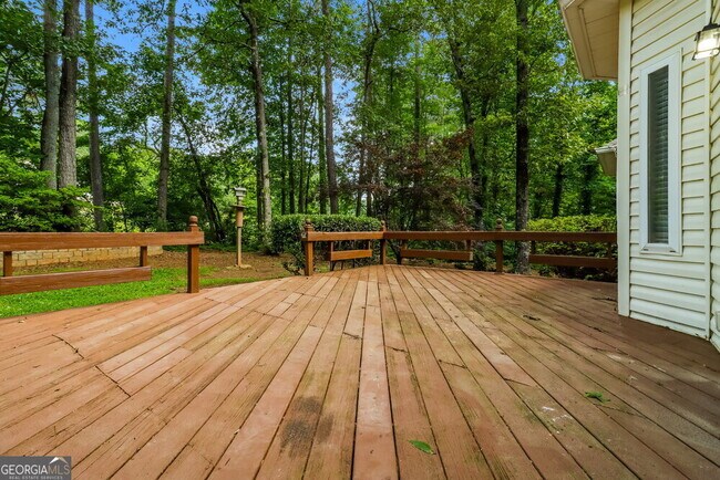 Building Photo - 4048 Golfview Ct