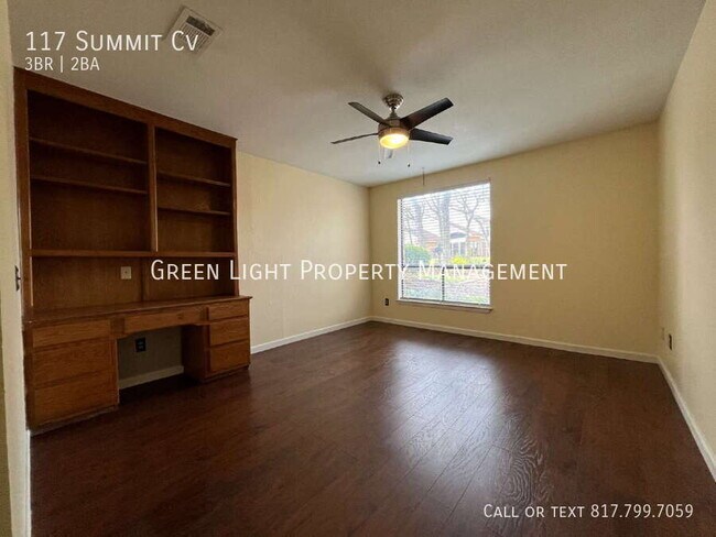 Building Photo - 117 Summit Cove