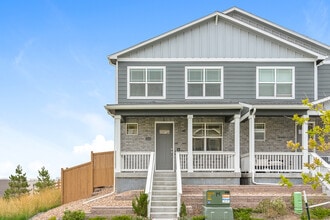 Building Photo - 13483 Oneida Ln