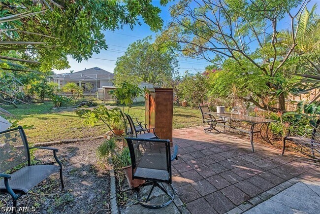 Building Photo - 42 4th St