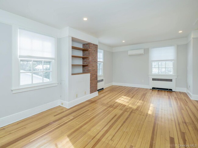 Building Photo - 7 Kissam Ln