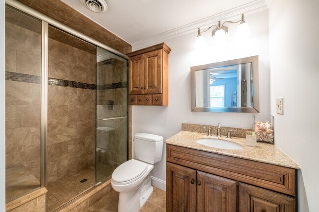 Building Photo - PALISADE