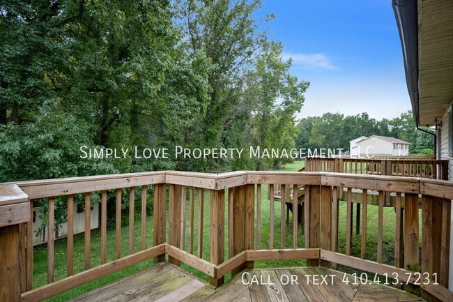 Building Photo - 2411 Old Gate Ct