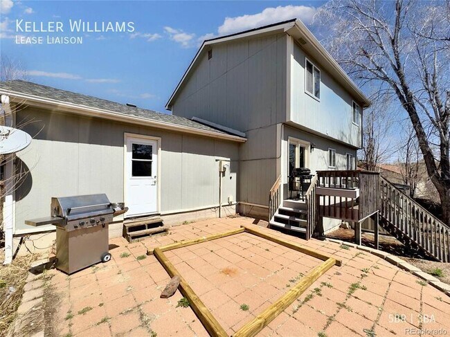Building Photo - 2115 Rimwood Dr