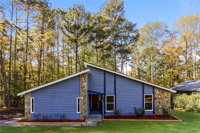 Primary Photo - 135 Beethoven Ct