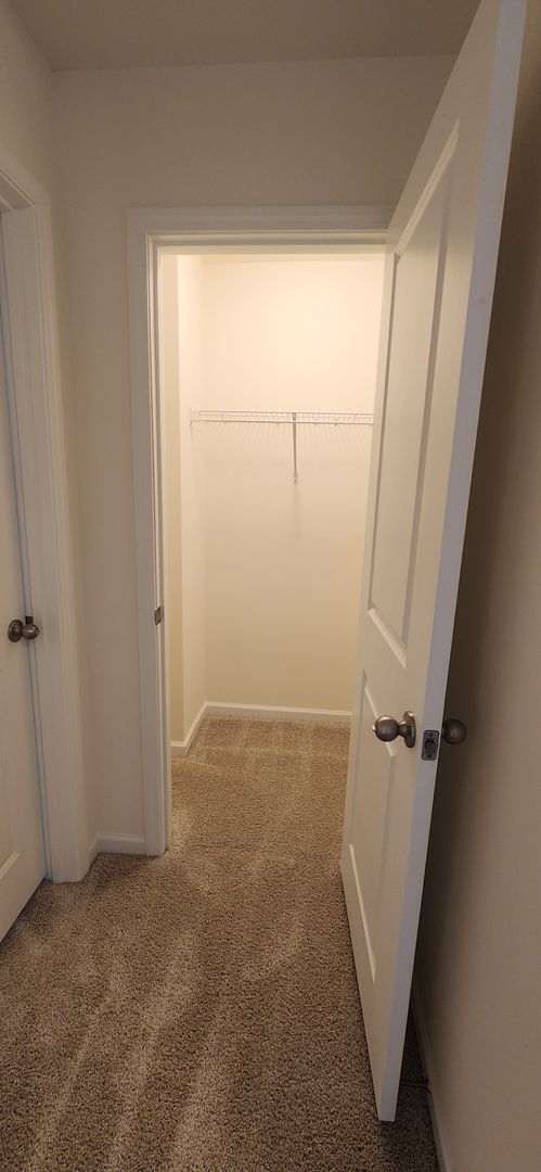 Building Photo - 3BR, 2.5 BA in Hazelwood Subdivision