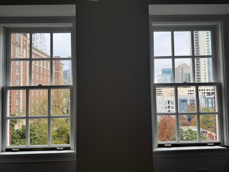 Building Photo - 30 5th St NE