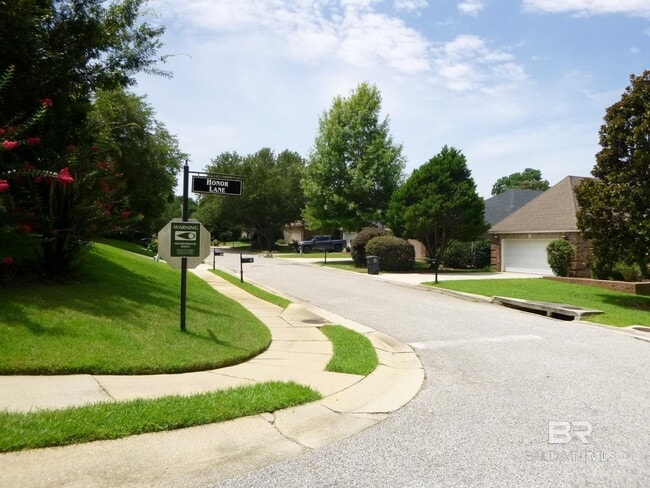 Building Photo - 116 Pinnacle Ct
