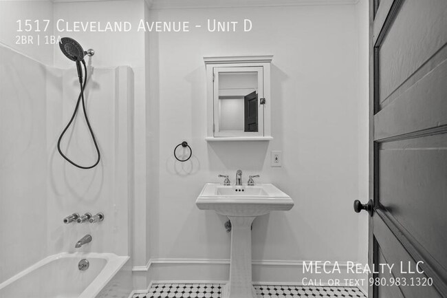 Building Photo - 1517 Cleveland Ave