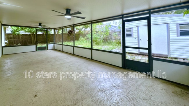 Building Photo - 601 Stone Dr