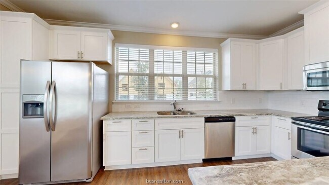 Building Photo - 2139 Big River St