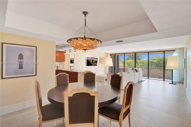 Building Photo - 11113 Biscayne Blvd