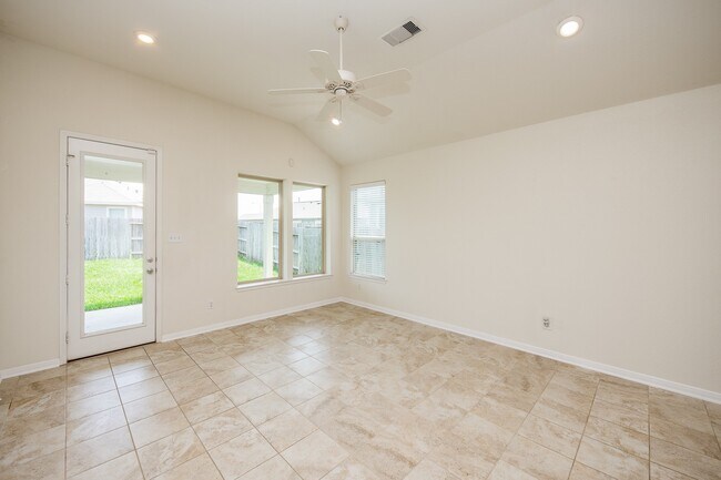 Building Photo - 4614 Westgreen Rdg Rd