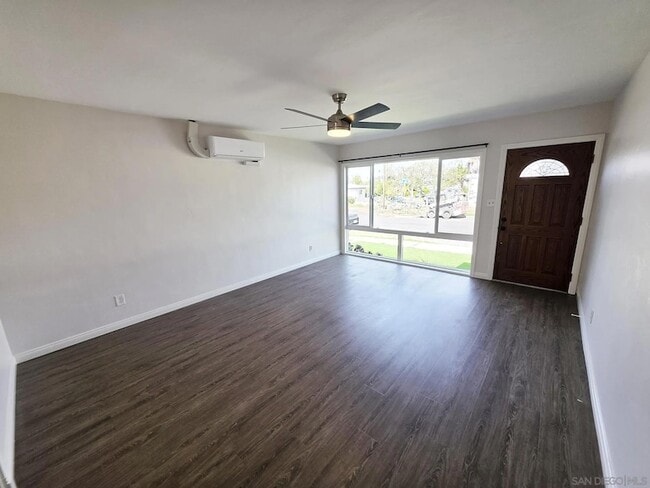 Building Photo - 4907 Iroquois Ave