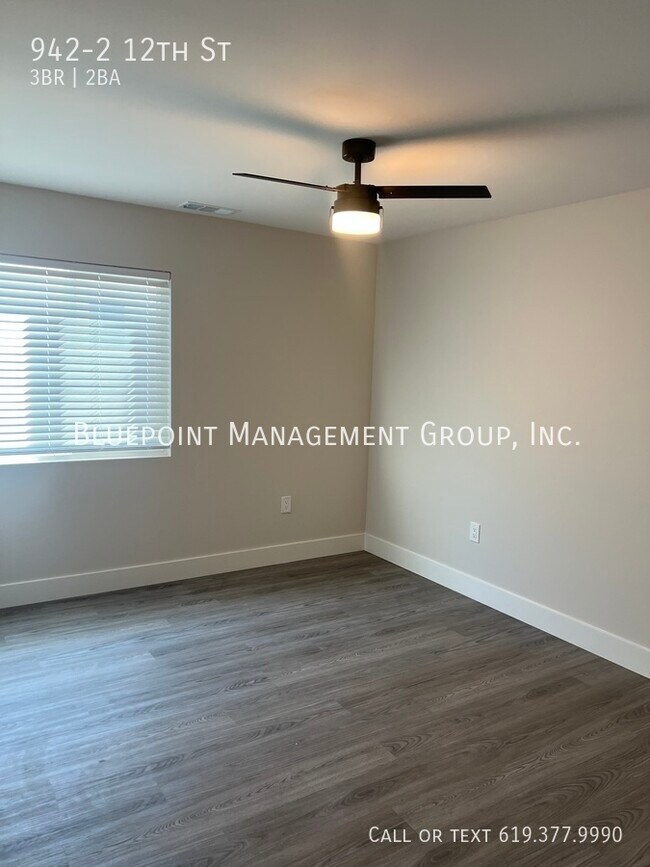 Building Photo - 942 12th St