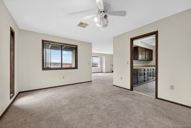 Building Photo - 350 Water St