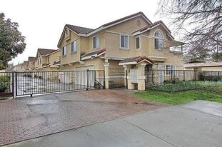 Building Photo - 3900 Maxson Rd