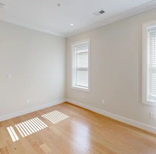 Building Photo - 164 Allston St
