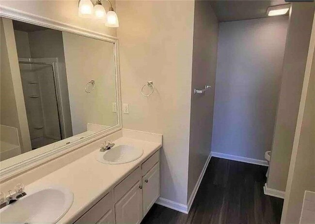 Building Photo - 255 Azalea Cir