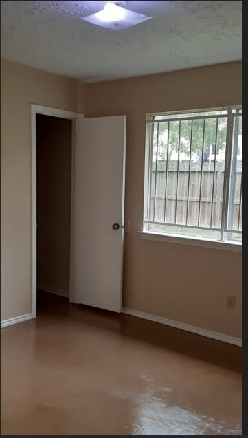 Building Photo - 8223 Furlong Ln