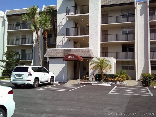 Building Photo - 9420 Poinciana Pl