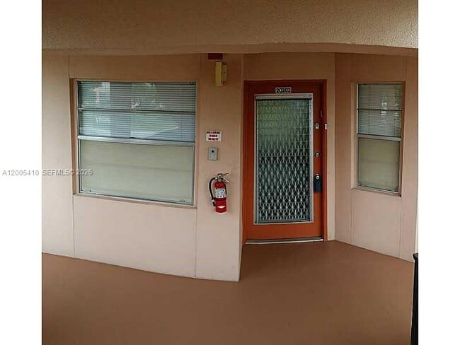 Building Photo - 12701 SW 13th St