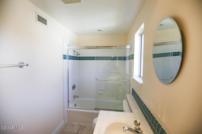 Building Photo - 1811 Fox Springs Cir
