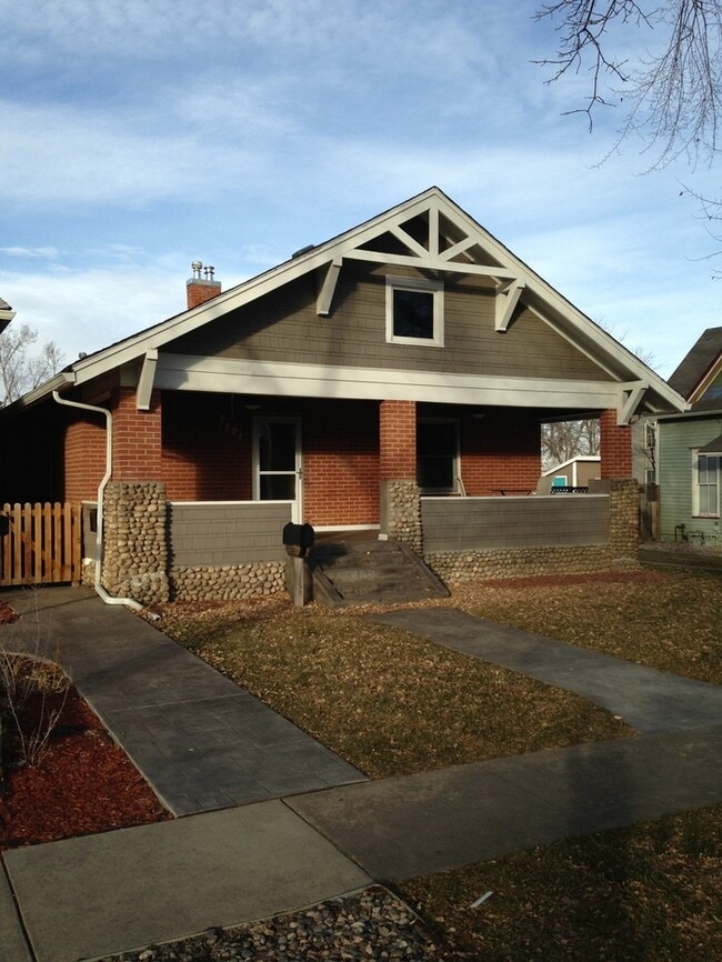 Building Photo - Beautifully Remodeled 1 Bedroom / 1 Bath Unit in the Heart of Old Town Fort Collins! Water/Sewer ...