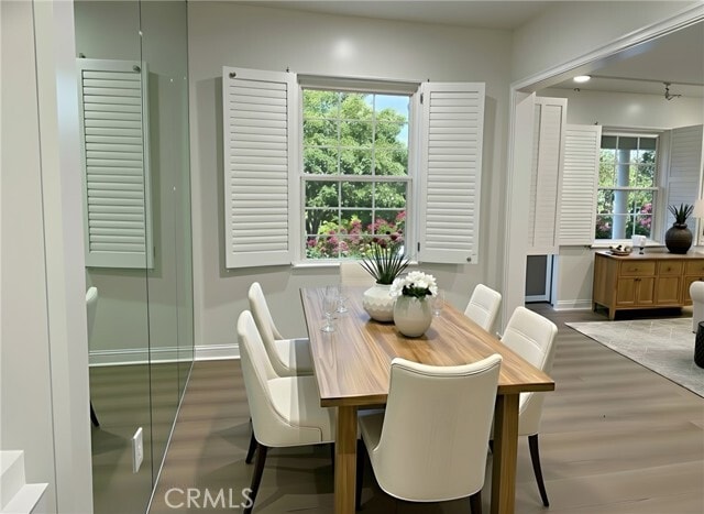 Building Photo - 5912 Carpenter Ave