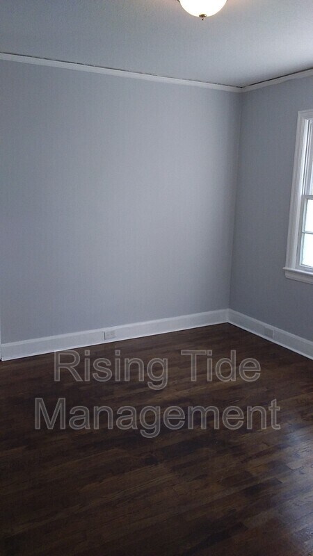 Building Photo - 4404 Avenue M