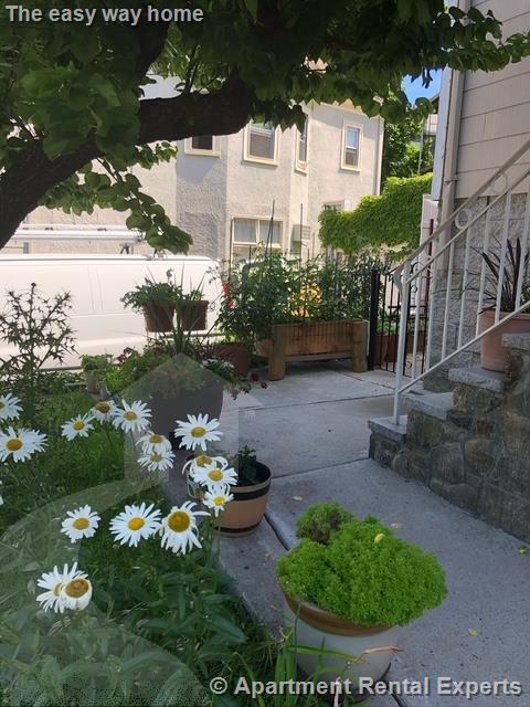 Building Photo - 257-259 Powderhouse Blvd Unit #1