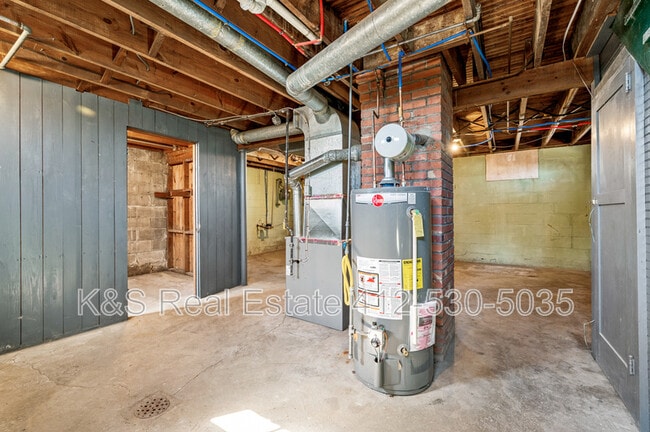 Building Photo - 209 Hurston Way