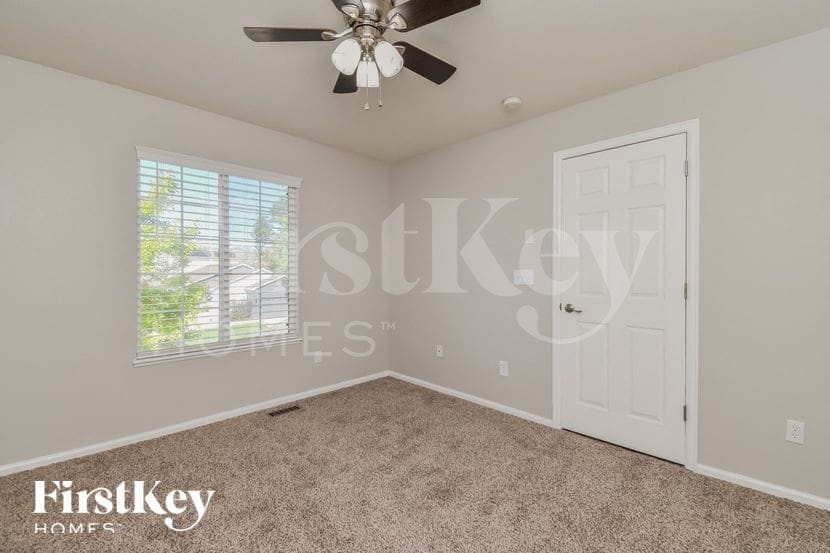 Building Photo - 8739 Langford Dr