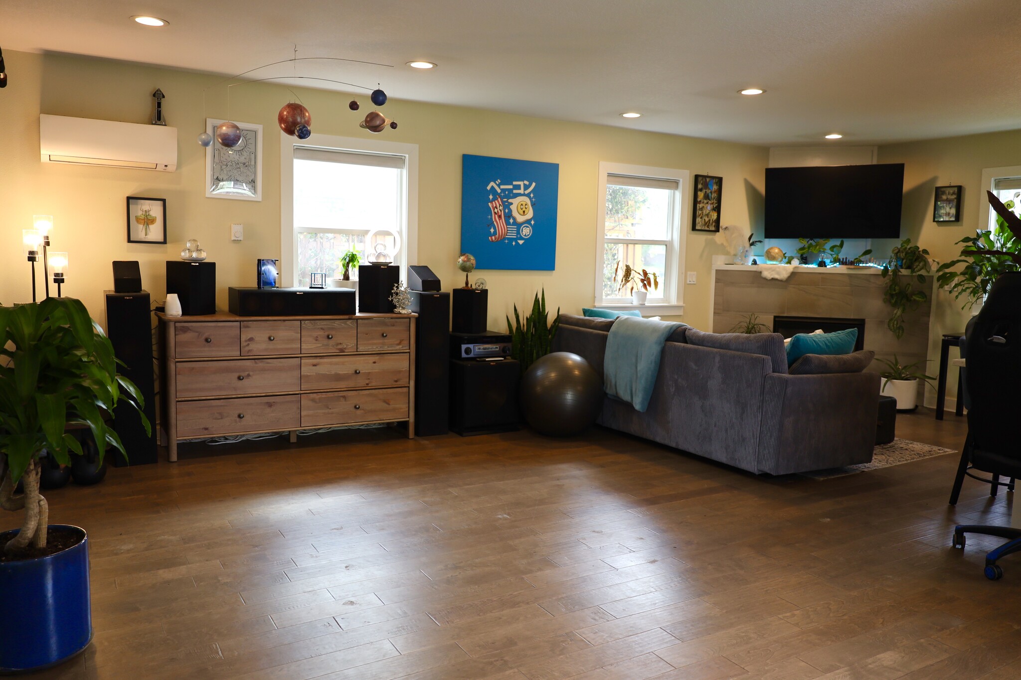 Building Photo - 712 SE 42nd Ave