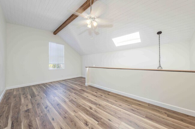 Building Photo - Spacious Elegance in the Heart of Irvine