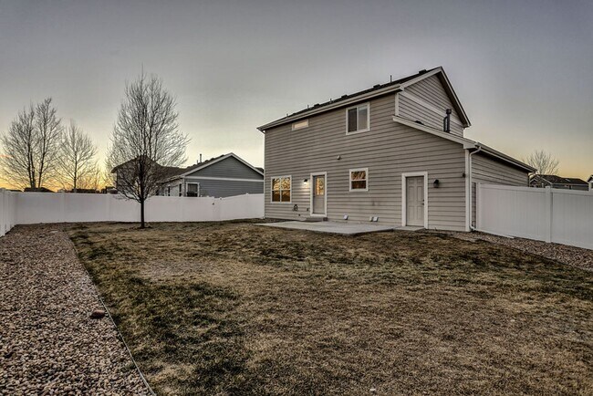 Building Photo - 4 Bedroom Home in East Windsor