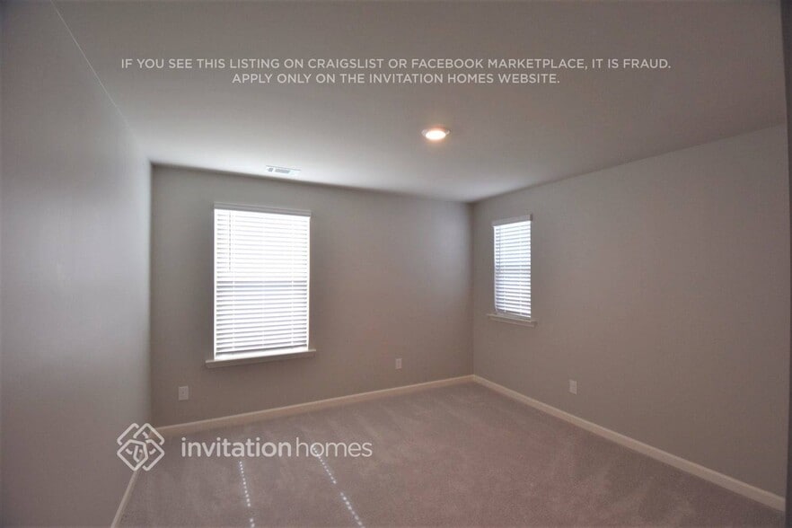 Building Photo - 352 Amsterdam Way