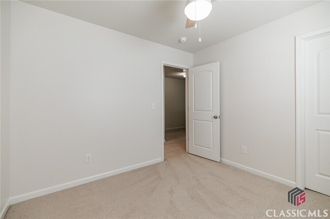 Building Photo - 157 Brockett Dr