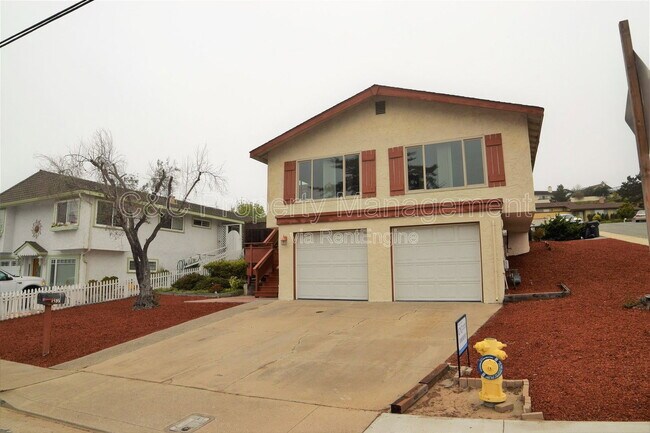 Building Photo - 1695 Hilby Ave