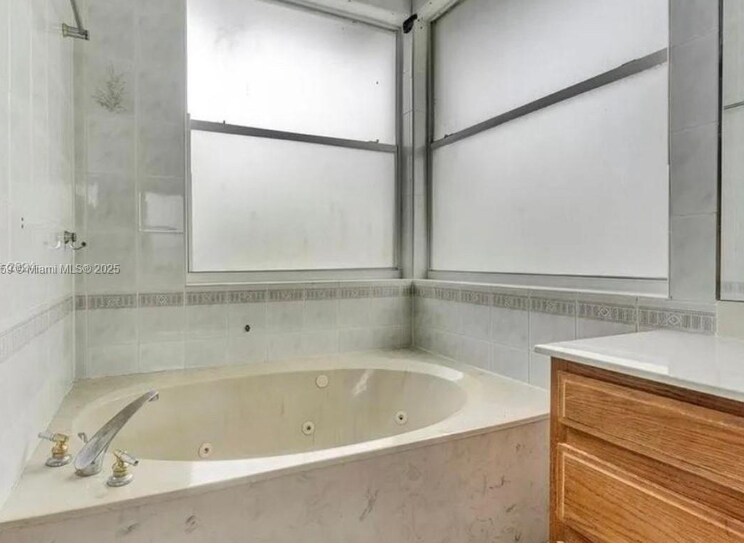 Building Photo - 19905 SW 135th Ave