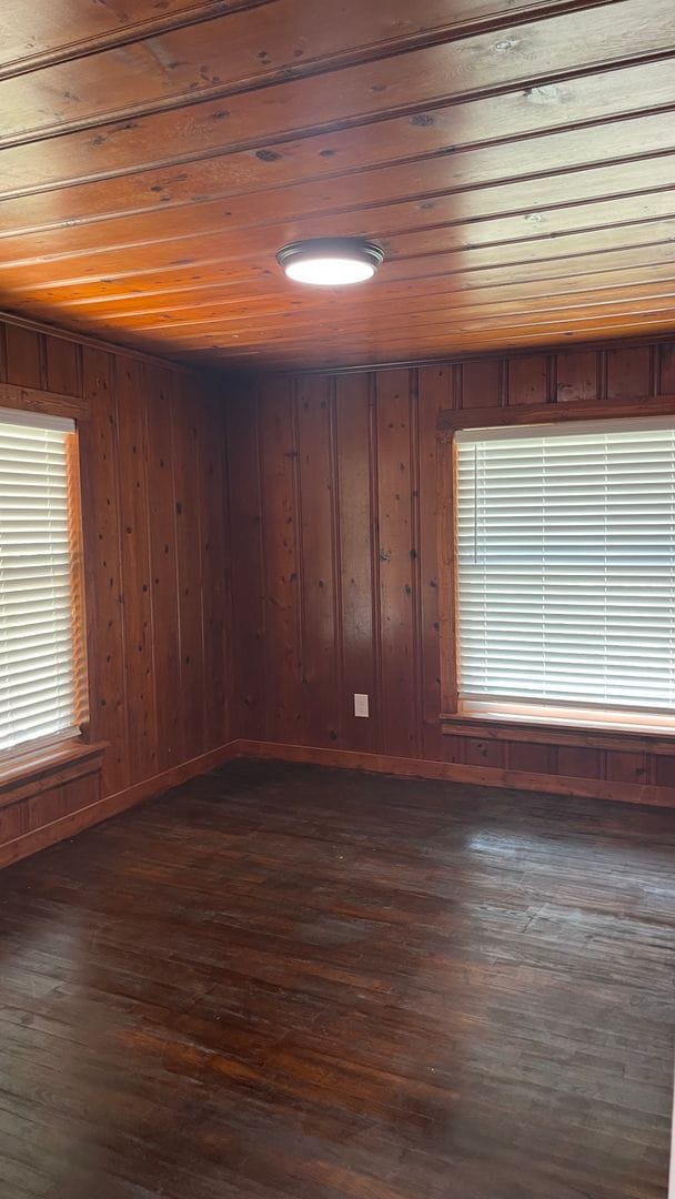Building Photo - 3 Bed, 1 Bath House